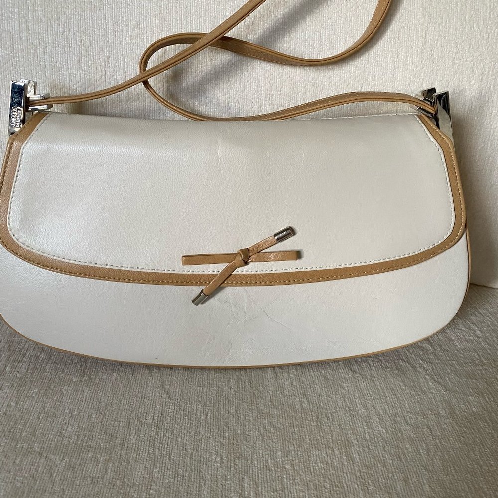 STUART WEITZMAN